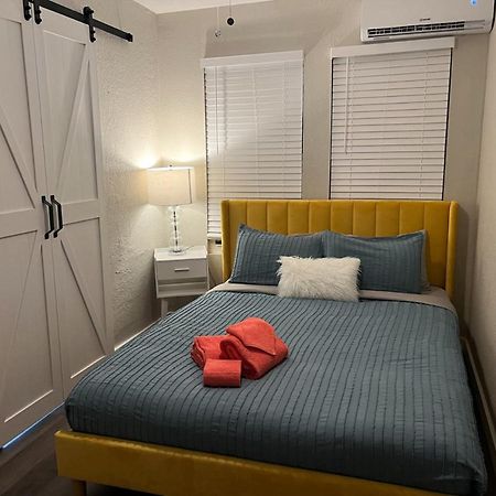 סיינט פיטרסברג The Blue Wave Suite Unit C מראה חיצוני תמונה