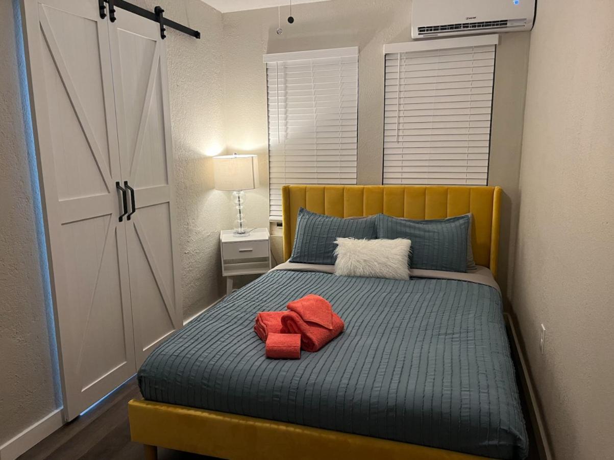 סיינט פיטרסברג The Blue Wave Suite Unit C מראה חיצוני תמונה